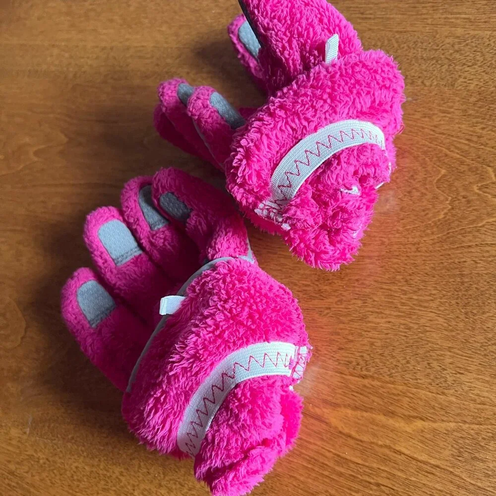The North Face magenta fleece gloves M 8